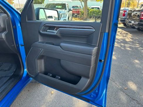 Used 2022 GMC Sierra 1500 Elevation image 32