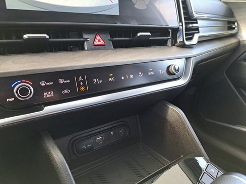 Used 2024 Kia Sportage X-Line w/ X-Line Premium Package image 12