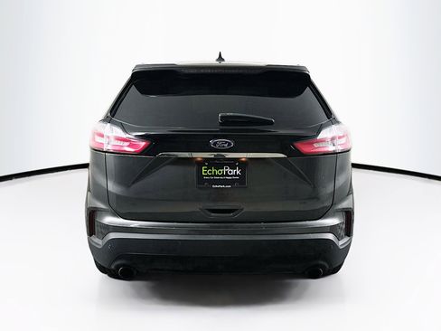 Used 2020 Ford Edge SE image 7