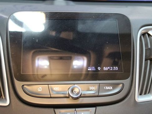 Used 2020 Chevrolet Malibu LS FWD image 23