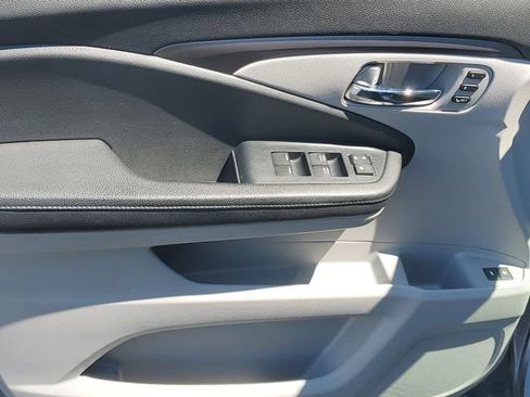 Used 2022 Honda Pilot Black Edition image 17
