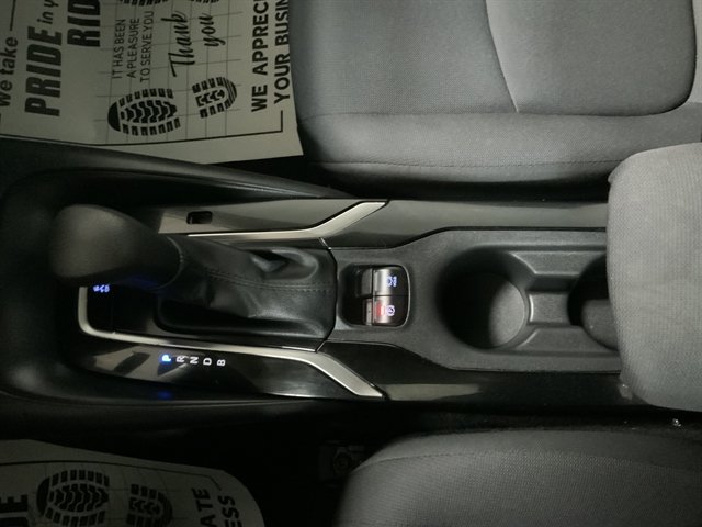 Used 2021 Toyota Corolla LE FWD image 27