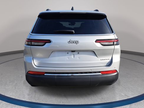 New 2025 Jeep Grand Cherokee L Limited RWD image 6