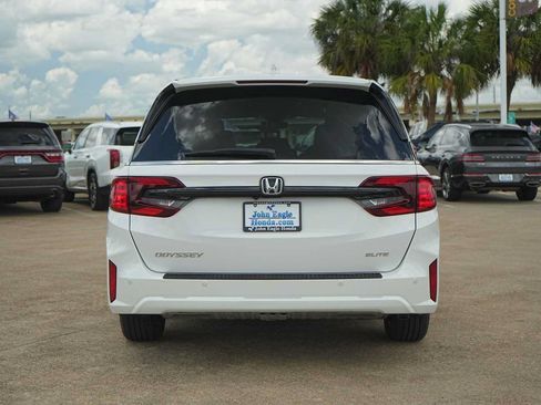 Used 2026 Honda Odyssey Elite image 5