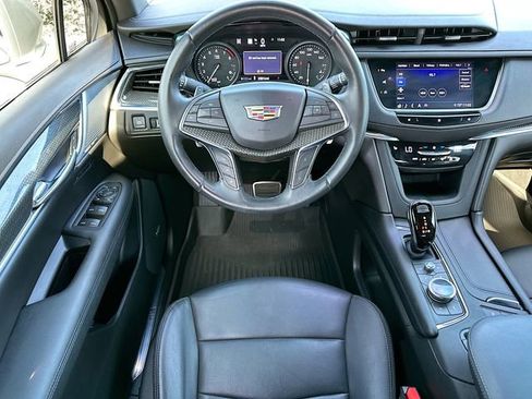 Used 2020 Cadillac XT5 Sportv image 24