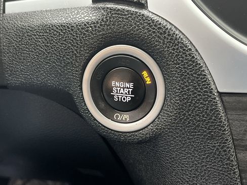 Used 2022 Chrysler 300 Touring w/ Sport Appearance Package image 18