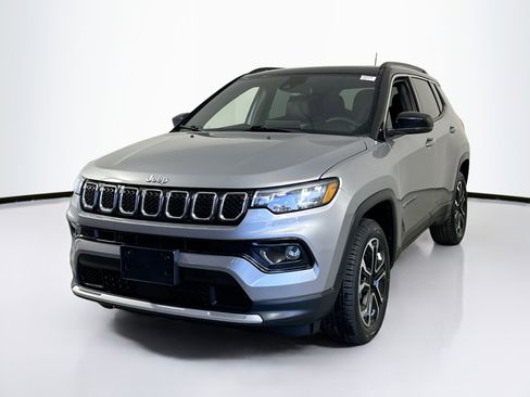 Used 2023 Jeep Compass Limited w/ Sun and Sound Group image 1