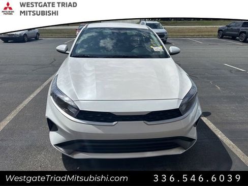 Used 2024 Kia Forte LXS FWD image 2
