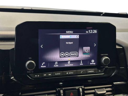 Used 2025 Nissan Pathfinder Rock Creek AWD/4WD image 2