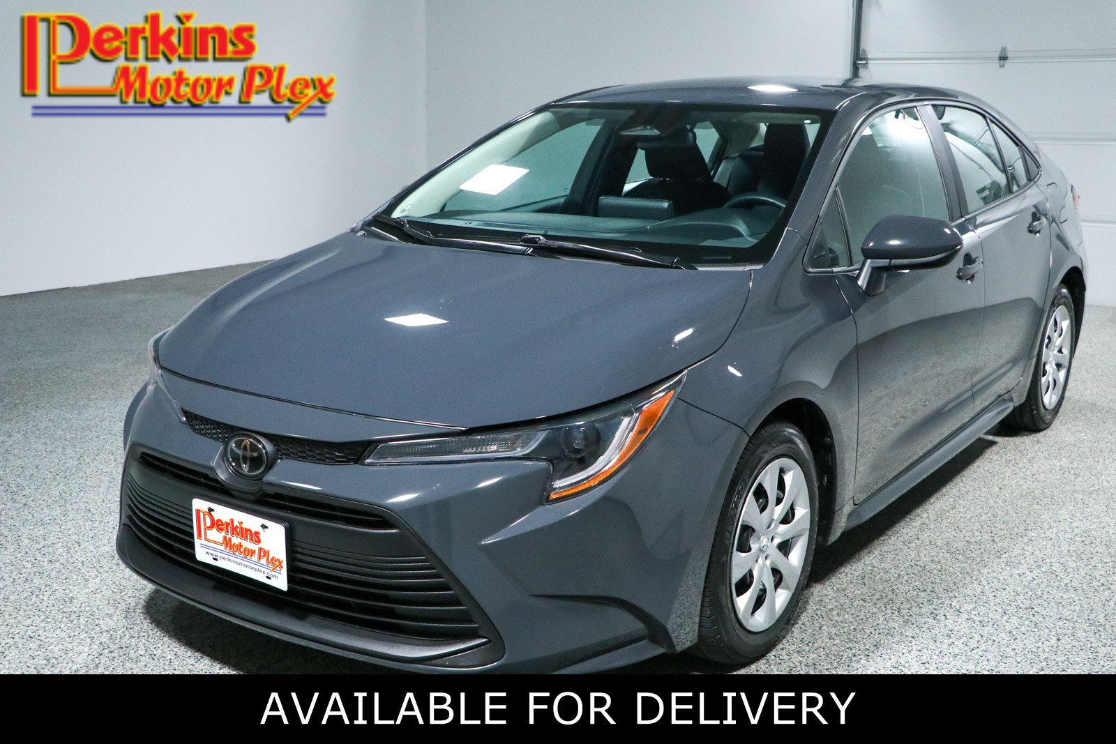 Used 2024 Toyota Corolla LE FWD image 1