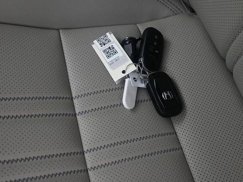 Certified 2026 Honda HR-V EX-L image 9