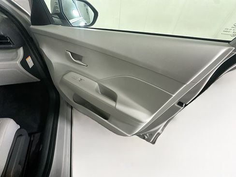 Used 2024 Hyundai Kona SEL FWD image 31