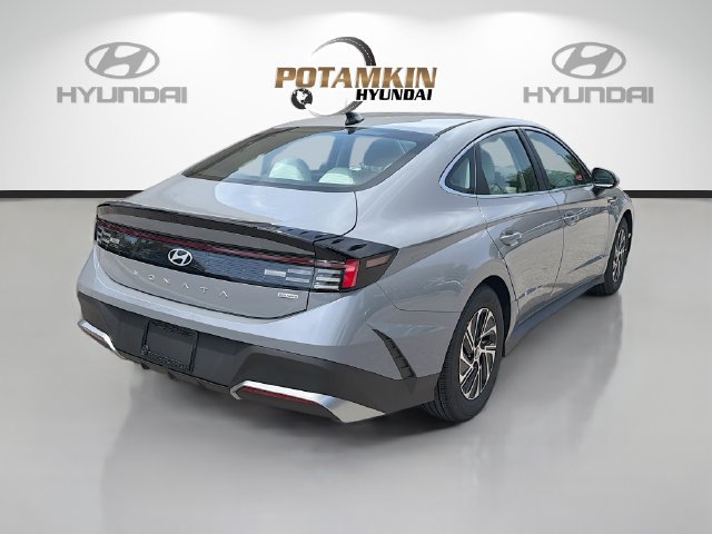 New 2026 Hyundai Sonata Blue FWD image 5