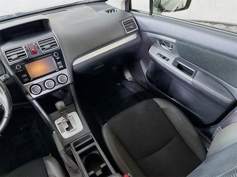 Used 2017 Subaru Crosstrek 2.0i Premium image 23