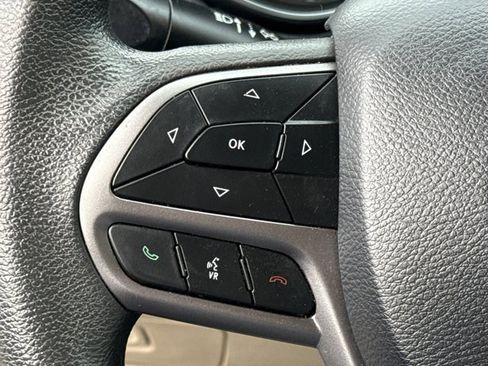 Used 2020 Jeep Cherokee Latitude image 22