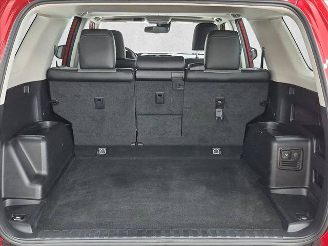 Used 2020 Toyota 4Runner SR5 Premium w/ Moonroof Package RWD image 6