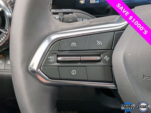 Used 2026 Chevrolet Equinox LT w/ Midnight Edition image 11