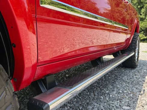 Used 2018 RAM 2500 Laramie AWD/4WD image 16