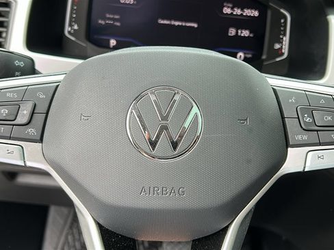 Used 2023 Volkswagen Atlas SEL AWD/4WD image 11