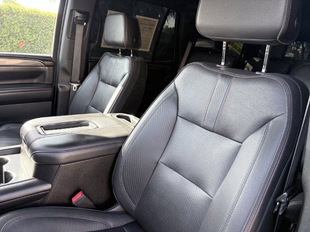 Used 2023 Chevrolet Tahoe RST w/ Luxury Package AWD/4WD image 12