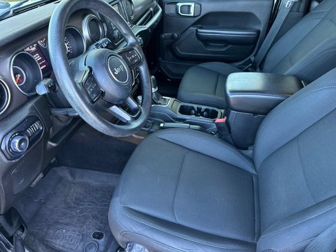 Used 2019 Jeep Wrangler Unlimited Sport AWD/4WD image 9