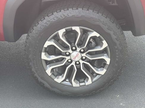 New 2026 GMC Canyon Denali AWD/4WD image 31