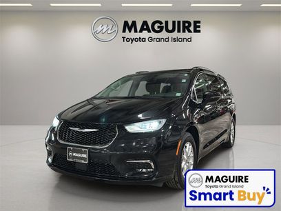 Used 2022 Chrysler Pacifica Touring-L