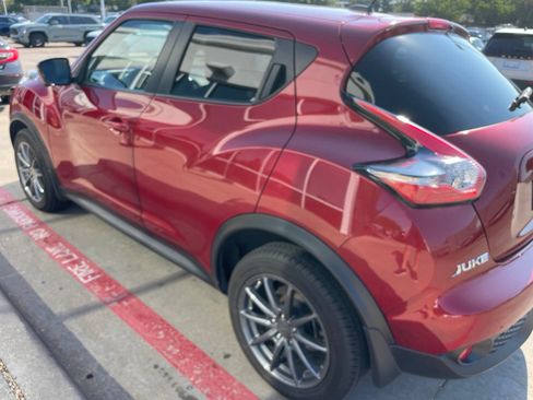 Used 2015 Nissan Juke SL FWD image 6