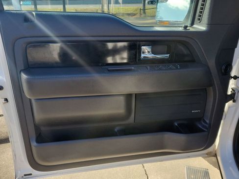 Used 2014 Ford F150 Limited image 9