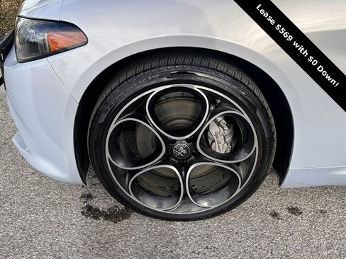 Used 2025 Alfa Romeo Giulia AWD w/ Driving Assist Package image 22