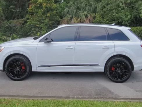 Certified 2025 Audi Q7 2.0T Premium Plus AWD/4WD image 5