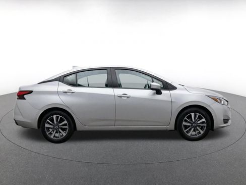 Used 2025 Nissan Versa SV FWD image 14