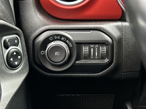 Used 2019 Jeep Wrangler Unlimited Rubicon image 88