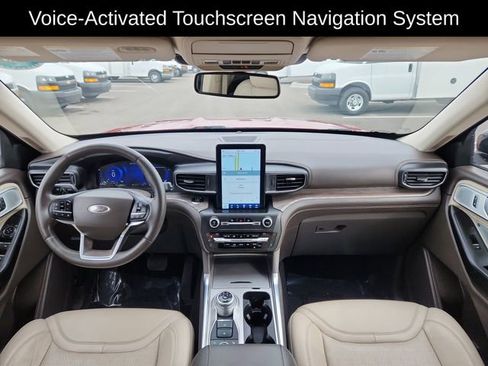 Used 2020 Ford Explorer Platinum w/ Premium Technology Package image 39