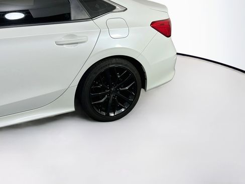 Used 2022 Honda Civic Touring image 31