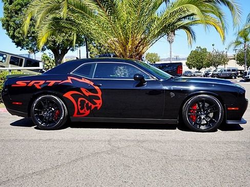 Used 2023 Dodge Challenger SRT Hellcat w/ Plus Package RWD image 7