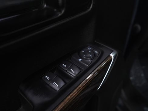 Used 2021 GMC Sierra 1500 SLE image 21