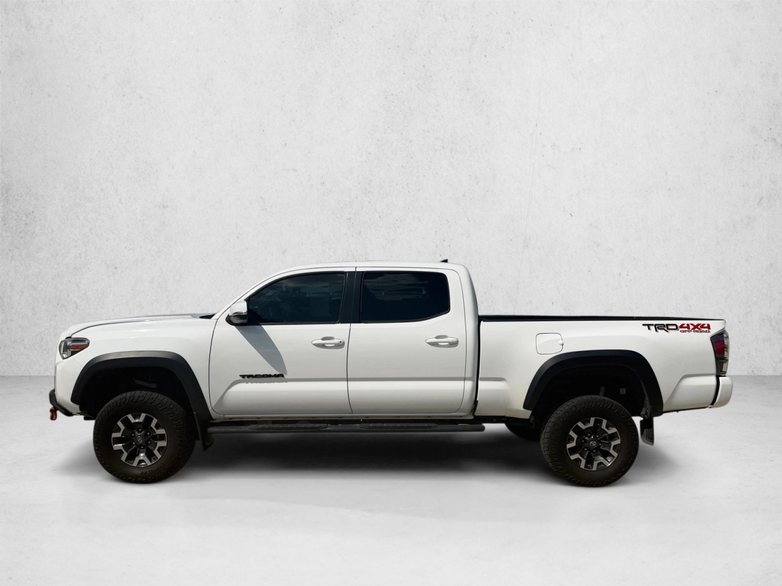 Used 2020 Toyota Tacoma TRD Off-Road w/ Technology Package AWD/4WD image 8