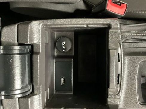 Used 2018 Ford Focus SE image 20