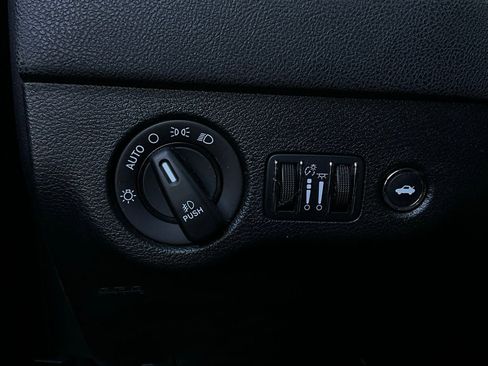 Used 2018 Dodge Charger SXT Plus w/ Blacktop Package image 21