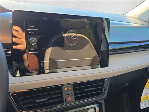 New 2025 Volkswagen Taos S image 13