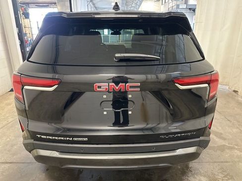 Used 2025 GMC Terrain Elevation image 5