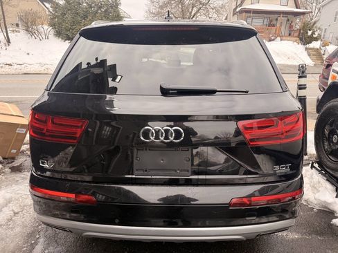 Used 2017 Audi Q7 3.0T Premium image 6