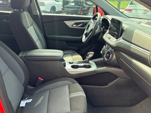 Used 2024 Chevrolet Blazer LT FWD image 15