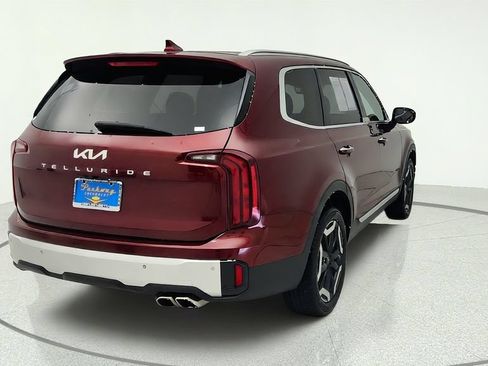 Used 2024 Kia Telluride S FWD image 6