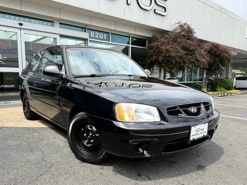 Used 2002 Hyundai Accent GS FWD image 1