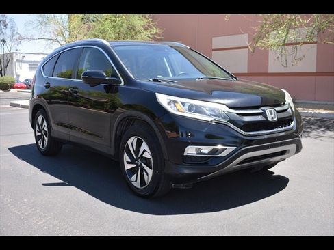 Used 2016 Honda CR-V Touring image 2