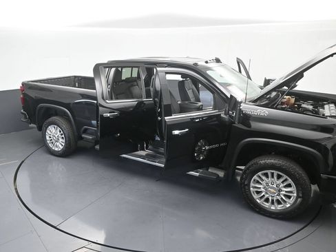 Used 2022 Chevrolet Silverado 2500 High Country w/ Z71 Off-Road Package AWD/4WD image 86