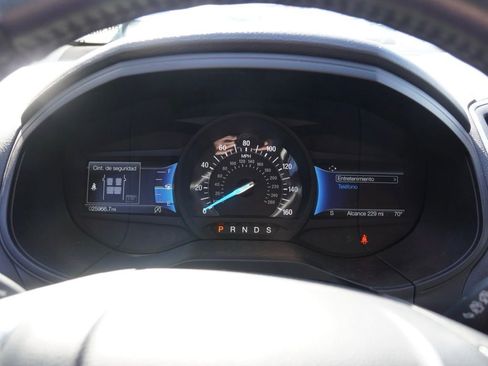 Used 2024 Ford Edge Titanium image 11