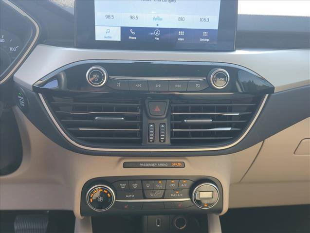 Used 2020 Ford Escape SE FWD image 25